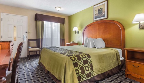 Standard Room, 1 King Bed, Smoking