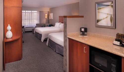 Room, Multiple Beds