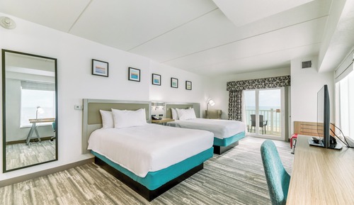 Deluxe Room, 2 Queen Beds, Balcony, Oceanfront
