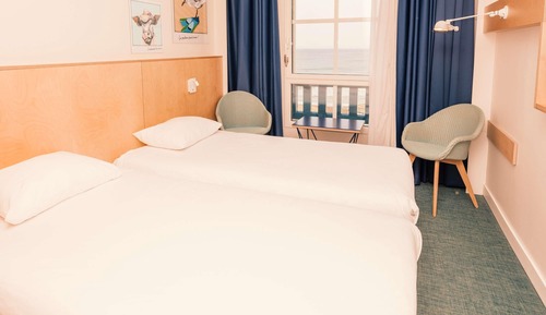 Standard Room, 2 Twin Beds, Sea View