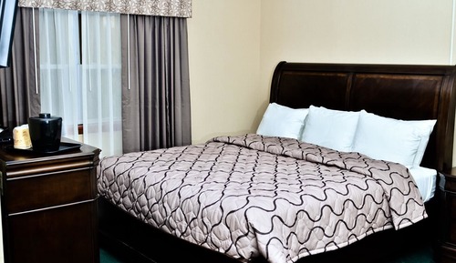 Deluxe Room, 1 King Bed, Non Smoking