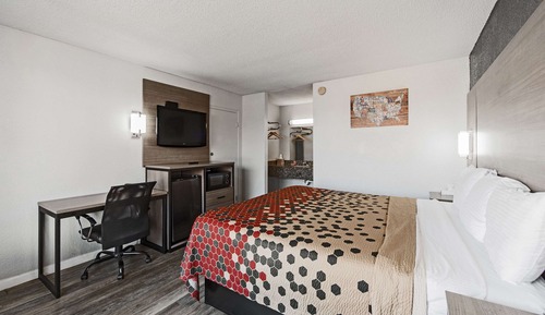 Standard Room, 1 Queen Bed, Smoking