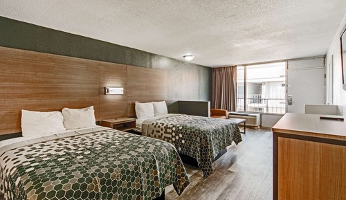 Standard Room, 2 Queen Beds (Non Smoking)
