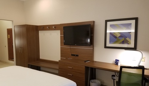 Suite, 1 King Bed with Sofa bed