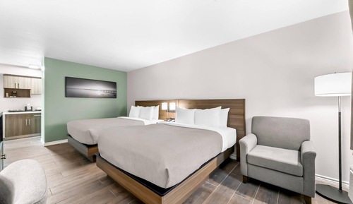Room, 2 Queen Beds, Smoking (Efficiency)
