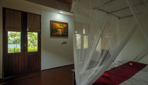 Bay View Suite
