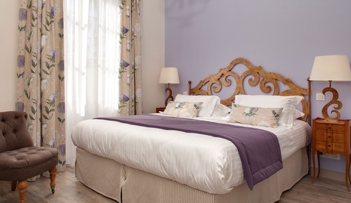 Standard Double Room, Located in either Villa Madile or Villa Ramade