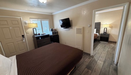 2 Queen Beds Suites