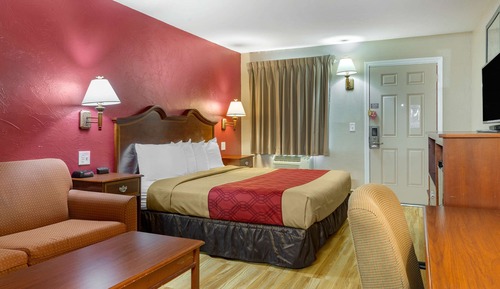 Standard Room, 1 King Bed, Non Smoking