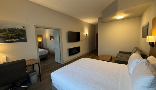 Family Suite, Multiple Beds, Non Smoking, Fireplace (with Sofabed)