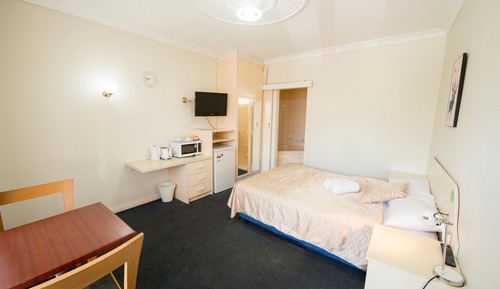 Standard Double Room, Jetted Tub