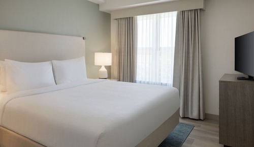 Suite, 1 Bedroom (Mobility/Hearing Accessible, Tub)