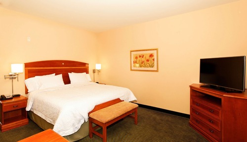 One king bed non smoking