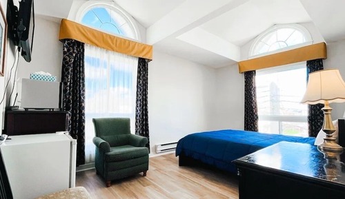 Deluxe Room, 1 Queen Bed