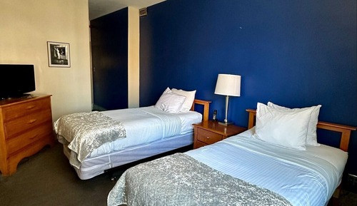 Suite, Ensuite (3 room - 2 bedroom)