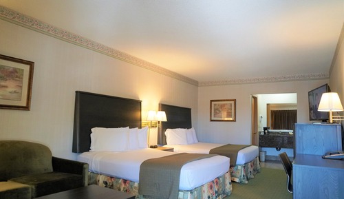 Deluxe Double Room (with Sofa)