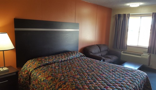 Standard Room, 1 King Bed, Non Smoking