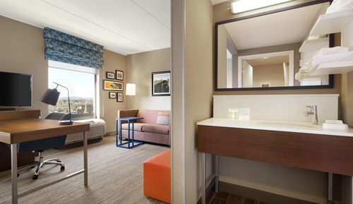 Suite, 1 King Bed, Non Smoking