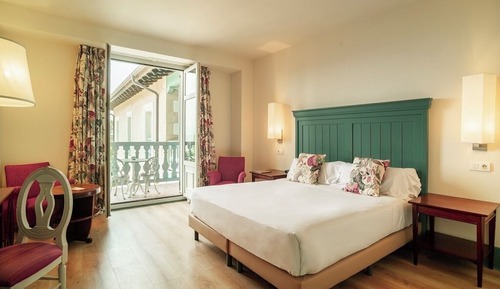 Premium Room, Balcony