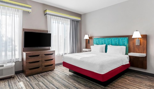 Rain Shower, One King Suite, Spec Non Smoking