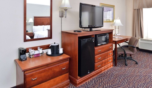 Room, 2 Queen Beds, Accessible, Non Smoking