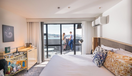 QT Harbourview King (Bathtub on request only)