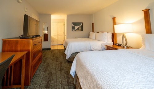 Suite, 2 Double Beds, Accessible Bathtub, Kitchen (Communications)
