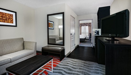 Suite, 2 Queen Beds, Accessible (Mobility, Accessible Tub)