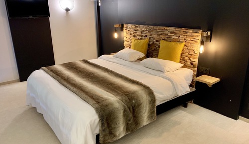 Luxury Room (Superior)