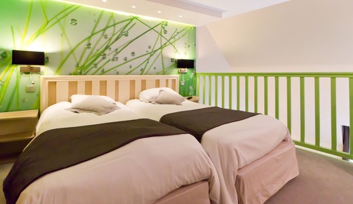 Family Room (Superior)