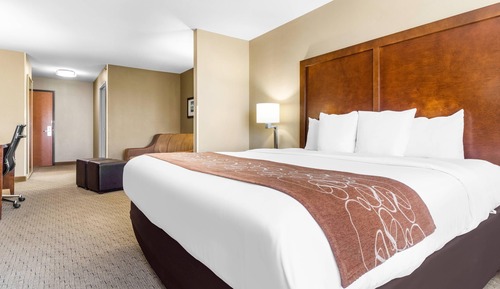 Suite, 1 King Bed, Accessible, Non Smoking