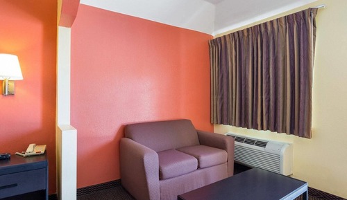 Suite, 1 King Bed, Non Smoking