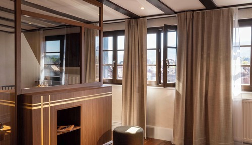Family Suite, 1 Queen Bed with Sofa bed