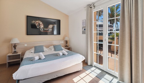 Quadruple Room, Terrace (Garden View)