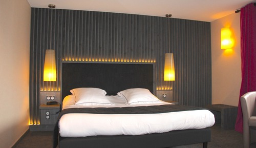 Two Connecting Double Rooms