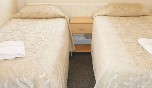 Standard Twin Room, Ensuite