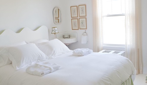 Room, 1 Queen Bed, Shared Bathroom, Ocean View