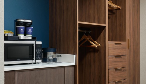 Room, 2 Queen Beds, Accessible (Mobility, Roll-In Shower)