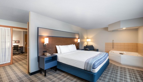 Superior Suite, 1 Bedroom, Non Smoking (1 Kingbed)