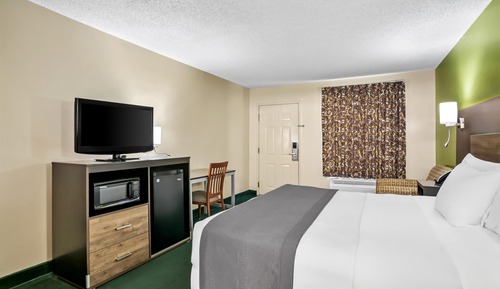 Room, 1 King Bed, Accessible