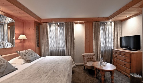 Standard Double Room with Shower