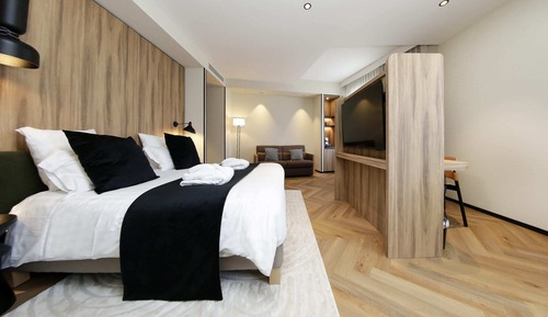 Suite Junior Privilège - Vue ruelle