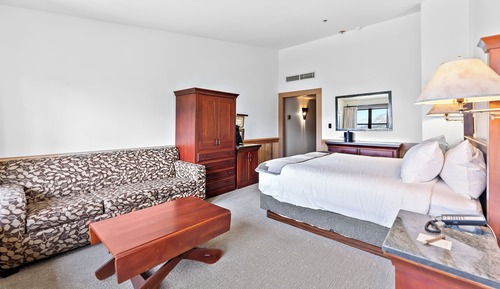 Lodge King Room, Valley View (Not Pet Friendly)