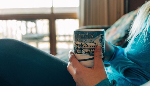 Mt Gardner King Room (Not Pet Friendly)