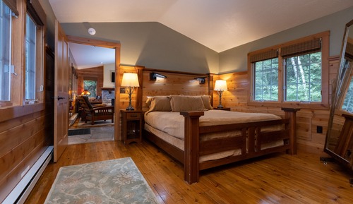 Premier Lakeview One Bedroom Cottage