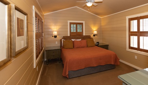 Premier Lakeview Two Bedroom Cottage