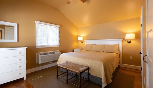 Deluxe Two Bedroom Cottage