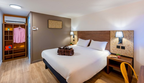 Triple Room, 1 Double Bed with Sofa bed (Pop)