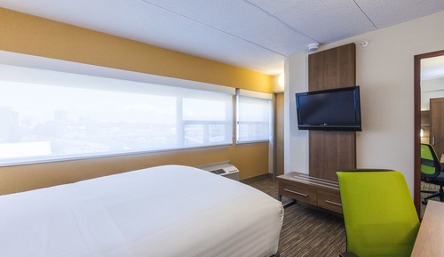 Standard Room, 1 Queen Bed