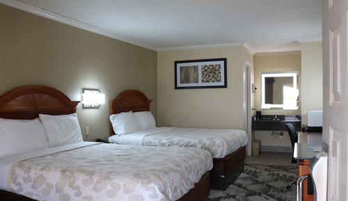 Standard Room, 2 Queen Beds, Smoking